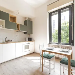 Maciachini Renovated Studio! Appartamento