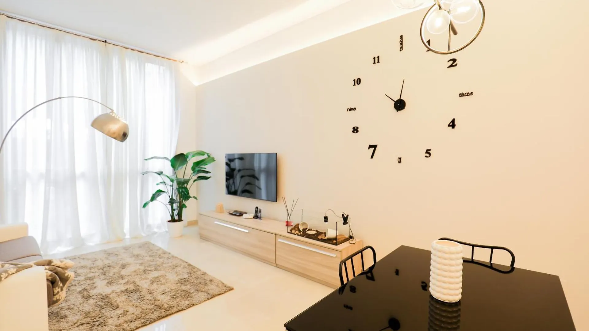 Apartment Giardino Terrazzo Privato Bilocale Moderno Vicino Metropolitana Comodo Per Niguarda E Centro Milan